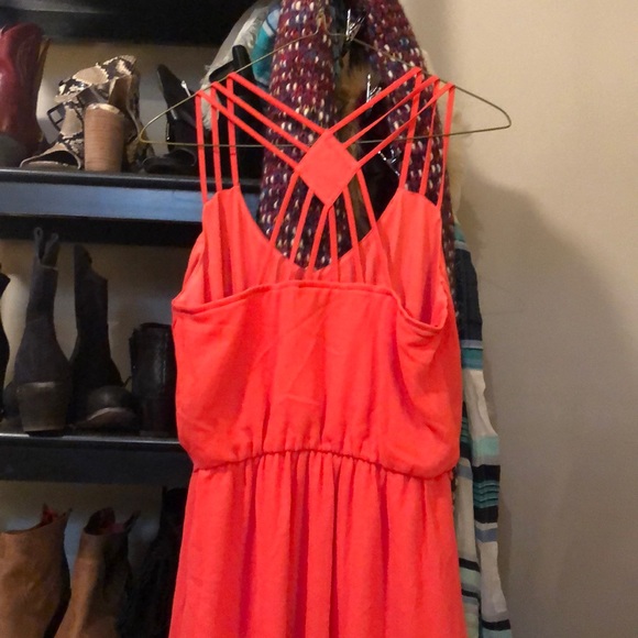 Red dress! - Picture 2 of 2